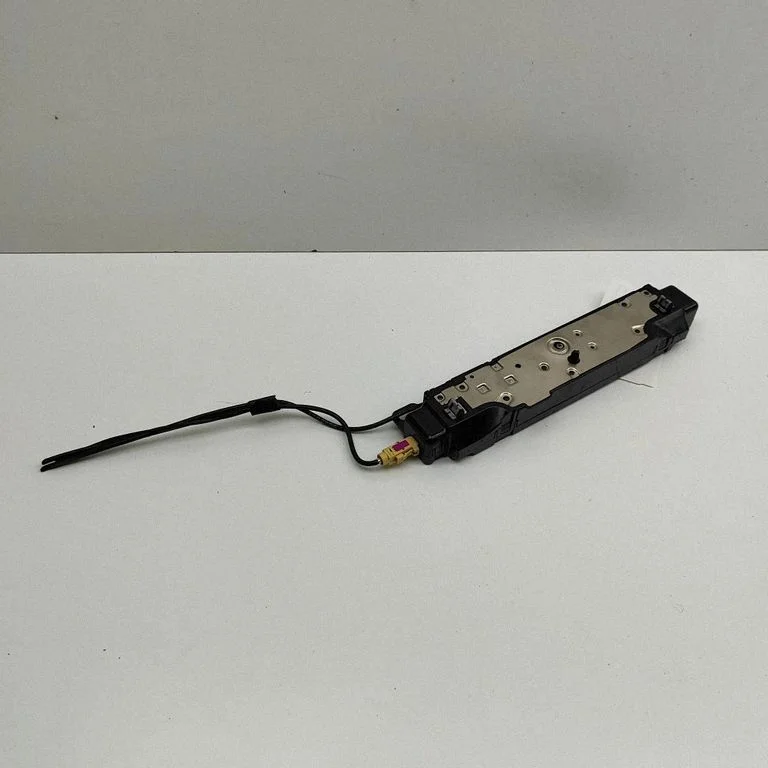 Antenni võimendi 158560100E