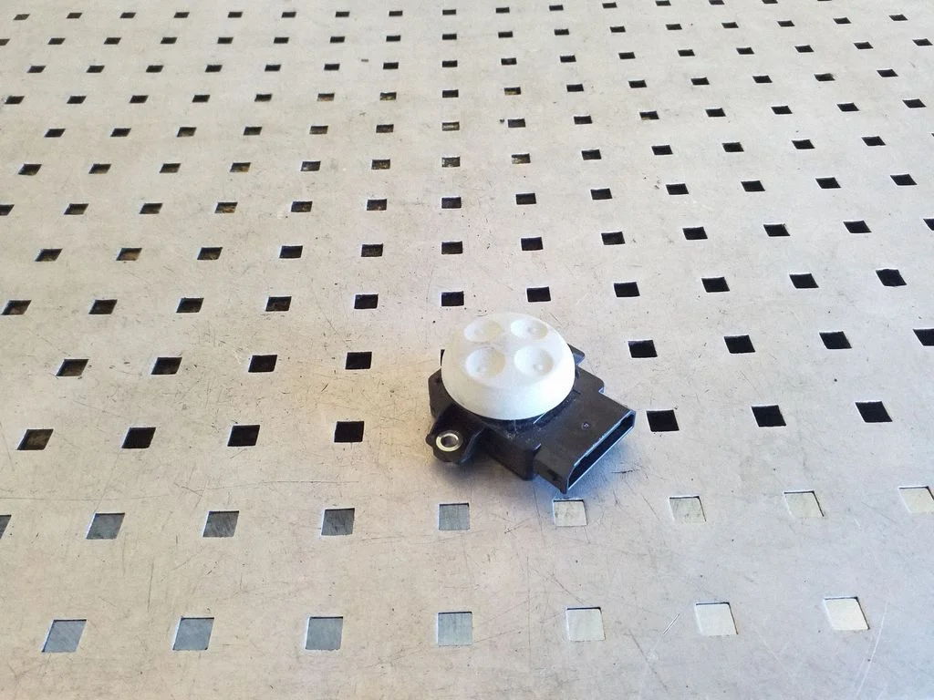 Seat control switch 8E0959777B