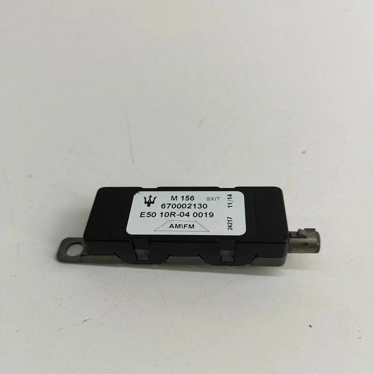 Antenas pastiprinātājs 10R040019