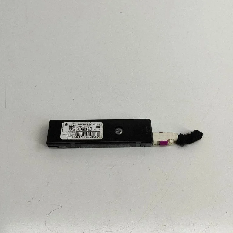 Antenas pastiprinātājs A2079050103