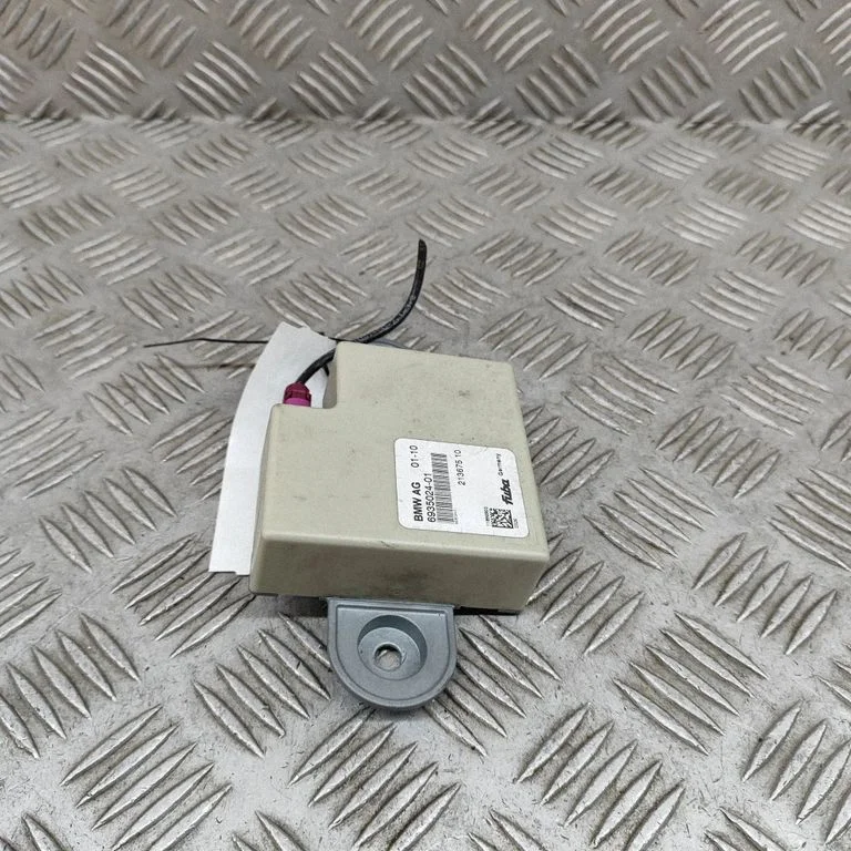 Antenas pastiprinātājs 6935024