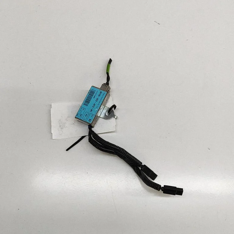 Antenas pastiprinātājs 39155SEDJ012M1
