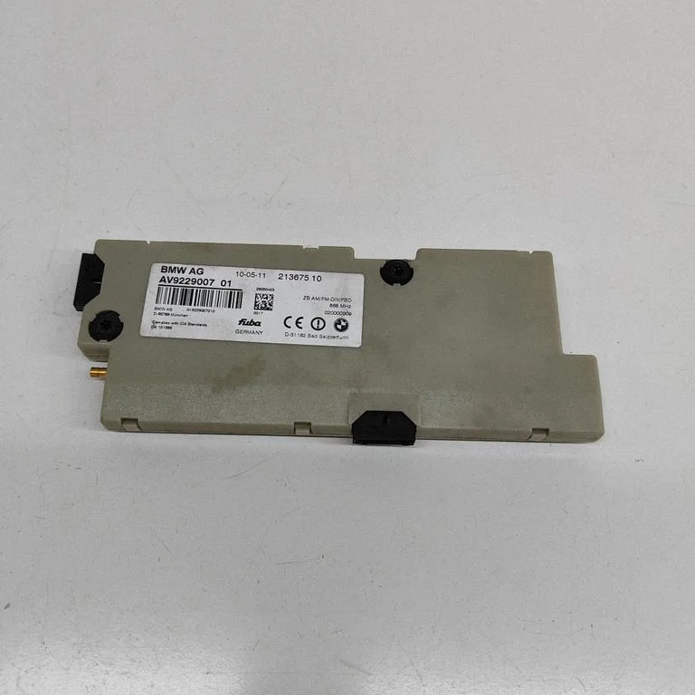 Aerial antenna amplifier – BMW 7 Series F01 F02 F03 F04 (2008-2016)