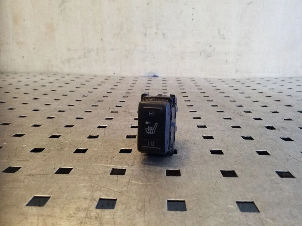 Seat heating switch 7926B