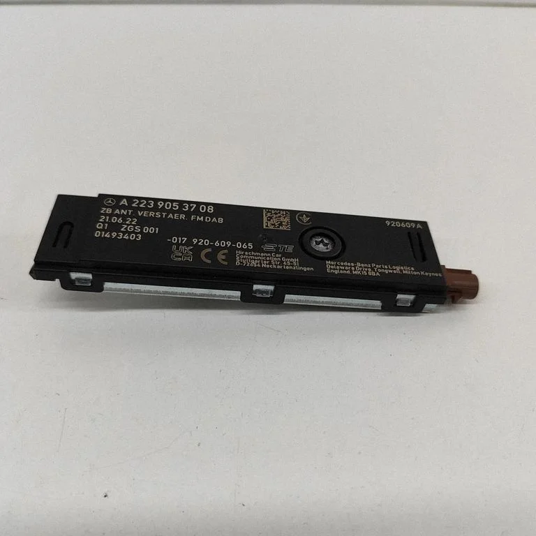 Aerial antenna amplifier – Mercedes-Benz EQE v295 (2022-)