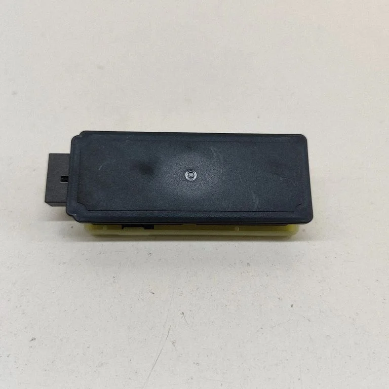 Antenas pastiprinātājs A3C04887505