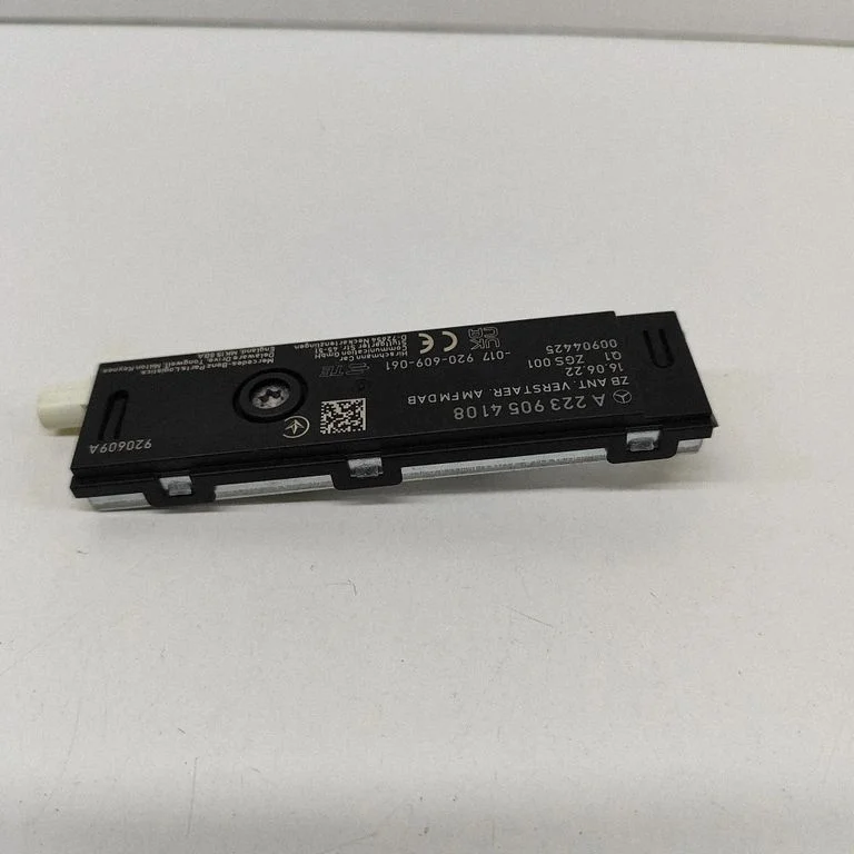Aerial antenna amplifier – Mercedes-Benz EQE v295 (2022-)