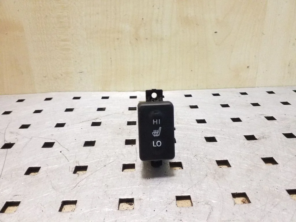 Seat heating switch – Honda Accord (2008-2016)
