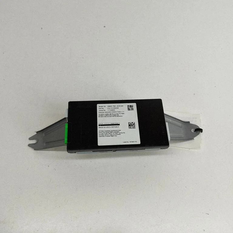 Antenas pastiprinātājs 39800TBAA220M1