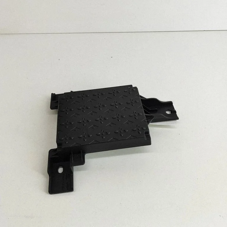 Aerial antenna amplifier – KIA EV6 (2021-)