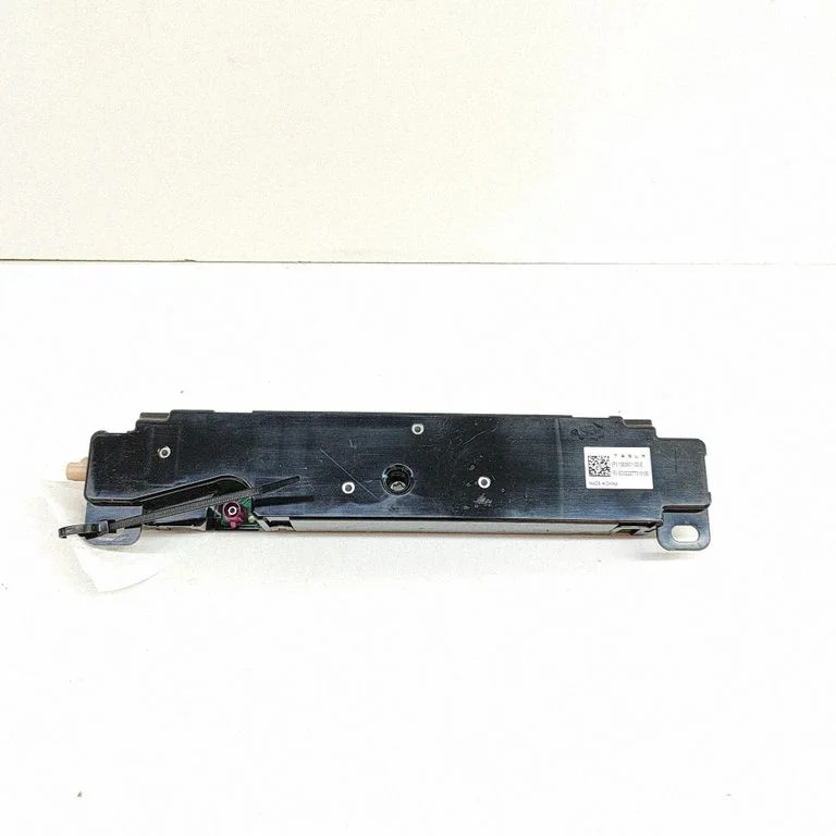 Antenas pastiprinātājs 158560100E
