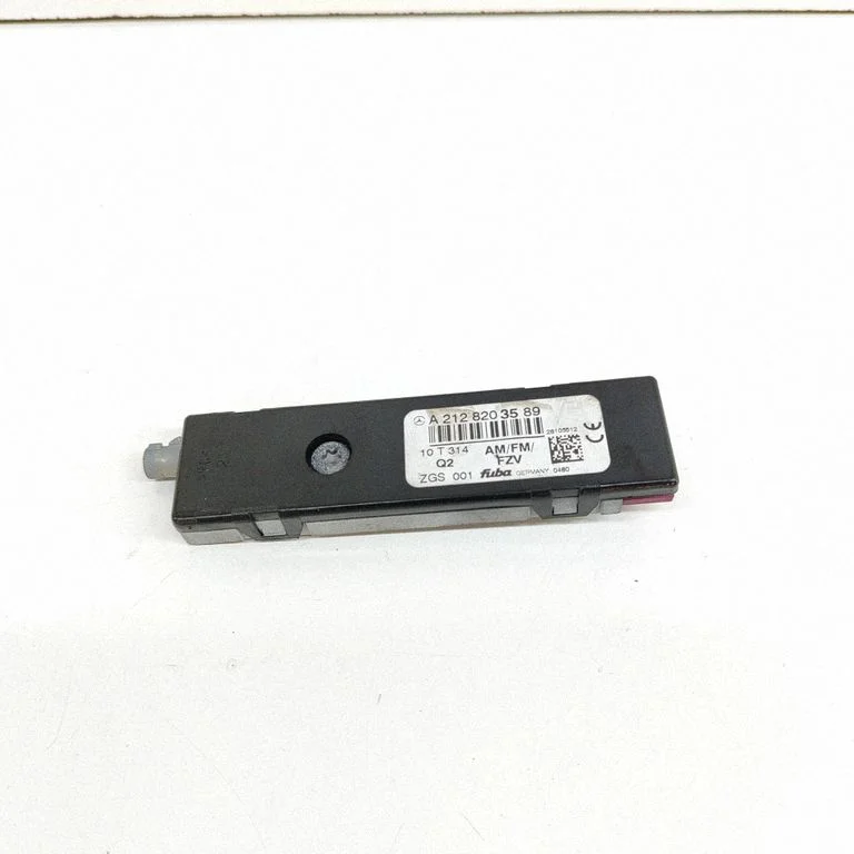 Antenas pastiprinātājs – Mercedes-Benz E klase W212 (2009-2016)