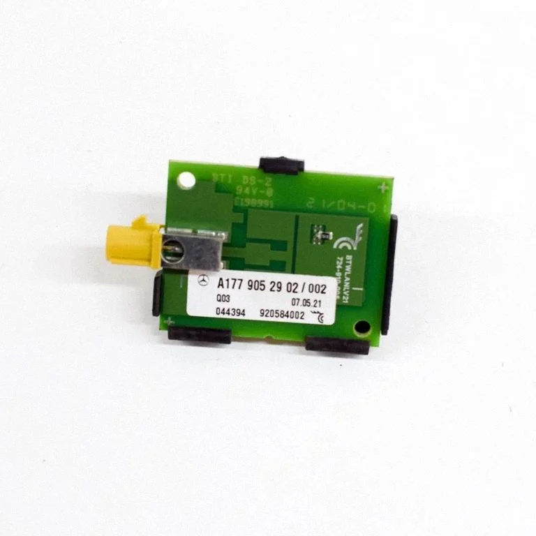 Antenas pastiprinātājs A1779052902