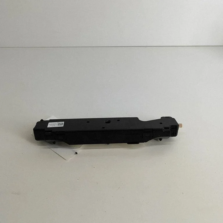 Antenas pastiprinātājs 158560100E