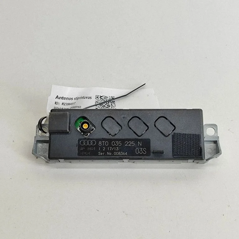 Antenas pastiprinātājs 8T0035225N