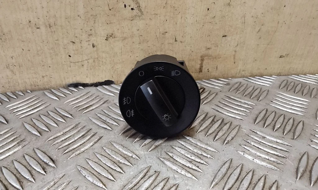 Light switch 6Q0941531C