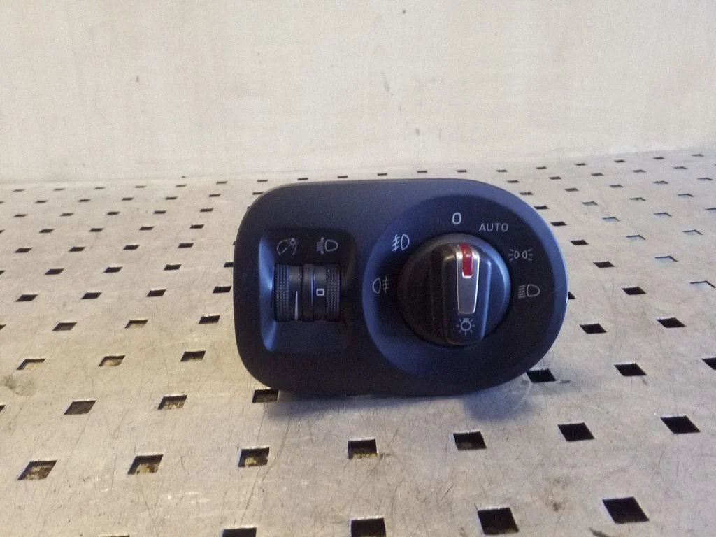 Light switch 5P2941431CC