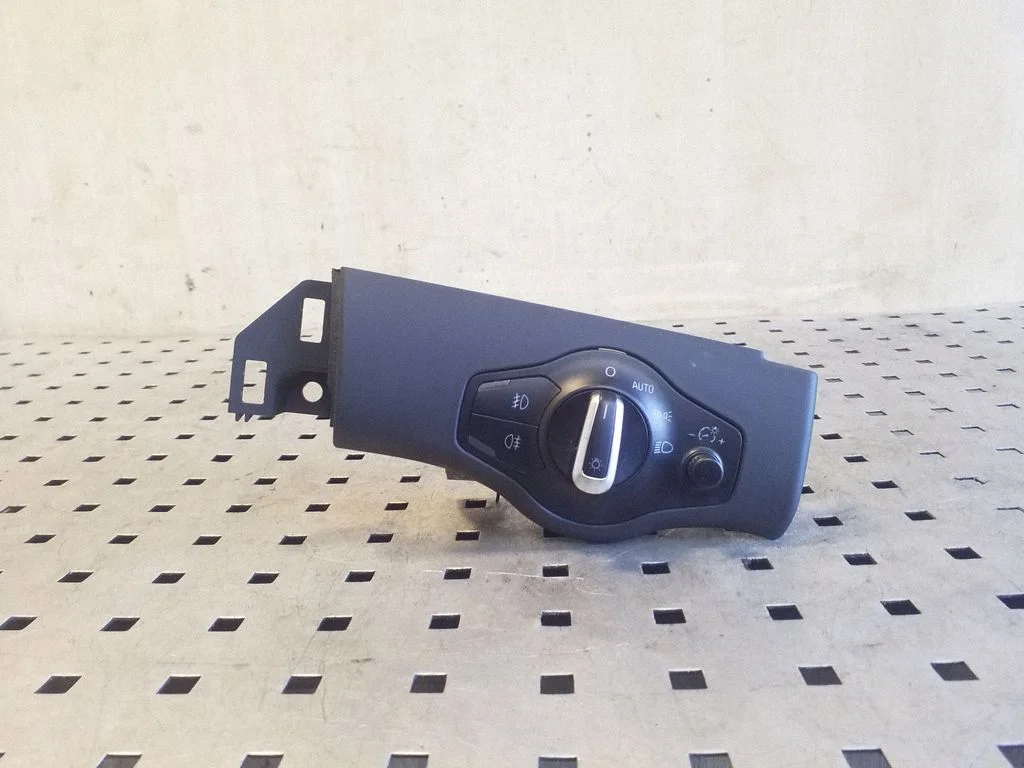 Light switch – Audi A5 8T 8F (2007-2016)