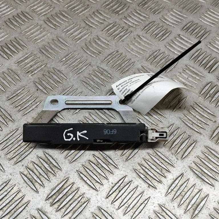 Antenni võimendi – Lexus GS 250 350 300H 450H (2013-)