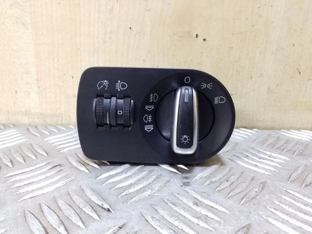 Light switch 8J2941531K