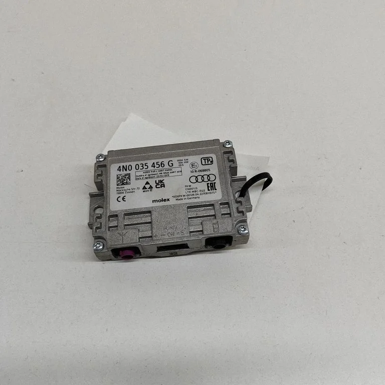 Antenas pastiprinātājs 10R068805