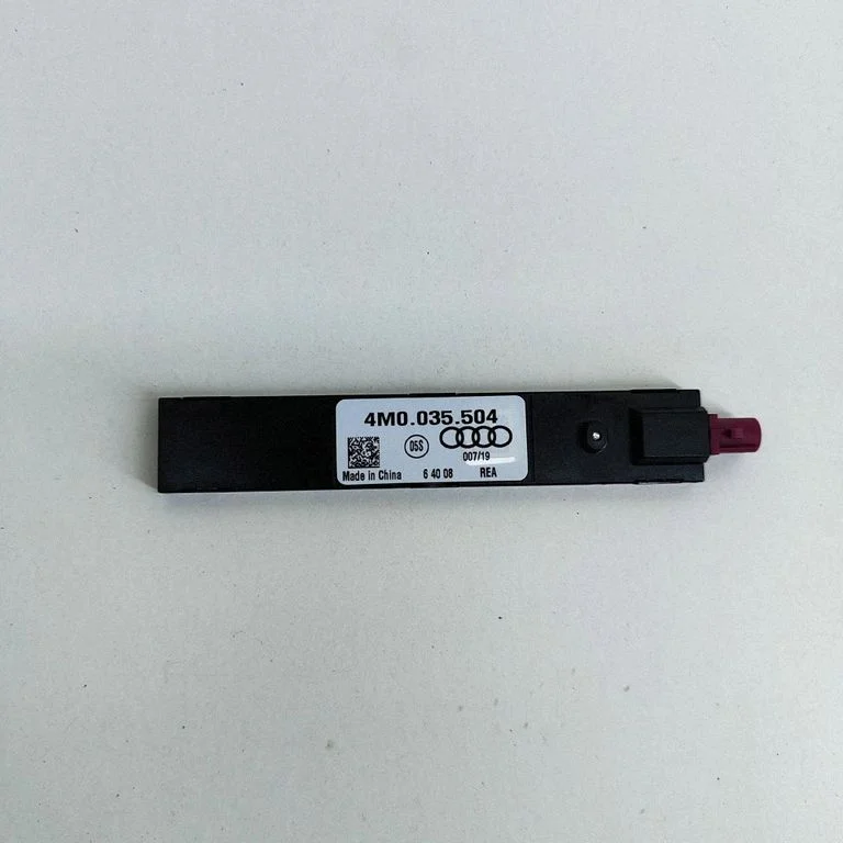 Antenas pastiprinātājs 4M0035504