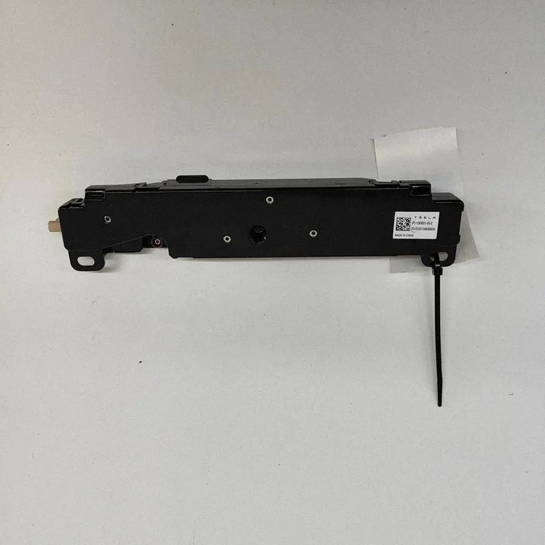 Antenas pastiprinātājs 158560100E