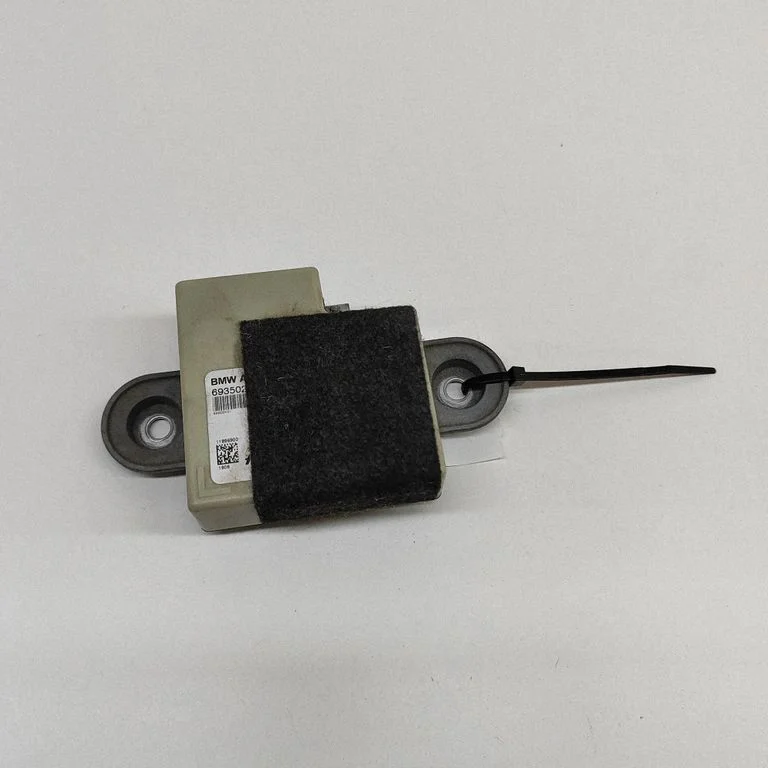 Antenas pastiprinātājs 6935024