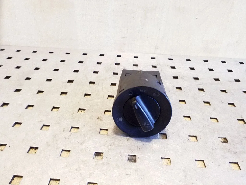 Light switch 1C0941531