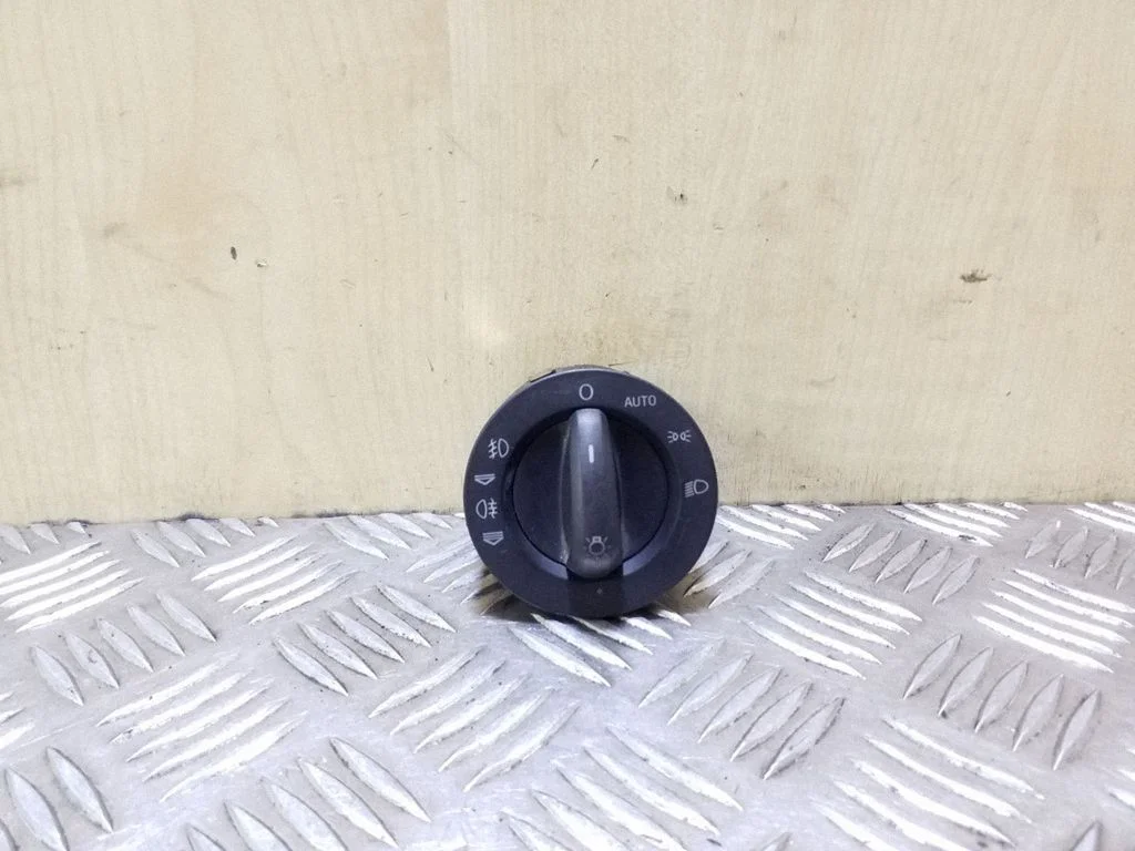 Light switch