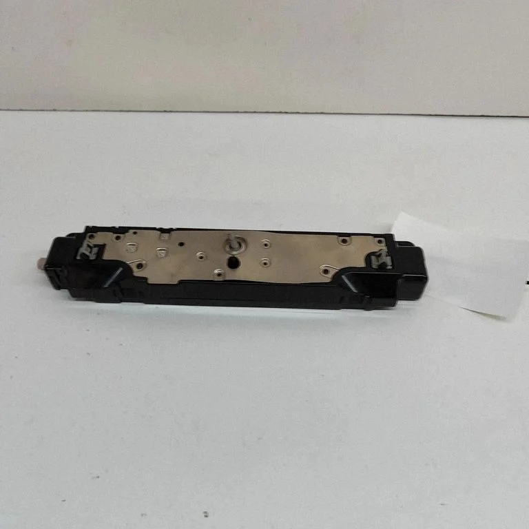 Antenas pastiprinātājs 158560100E