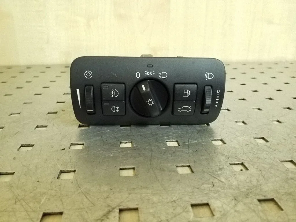Gaismu slēdzis 30739415