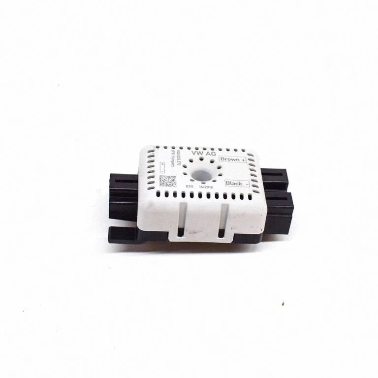 Antenas pastiprinātājs 5Q0035570