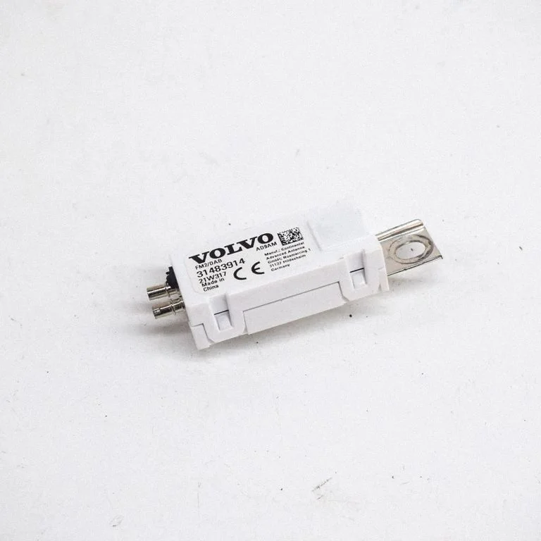 Antenas pastiprinātājs – Volvo XC60 (2017-)