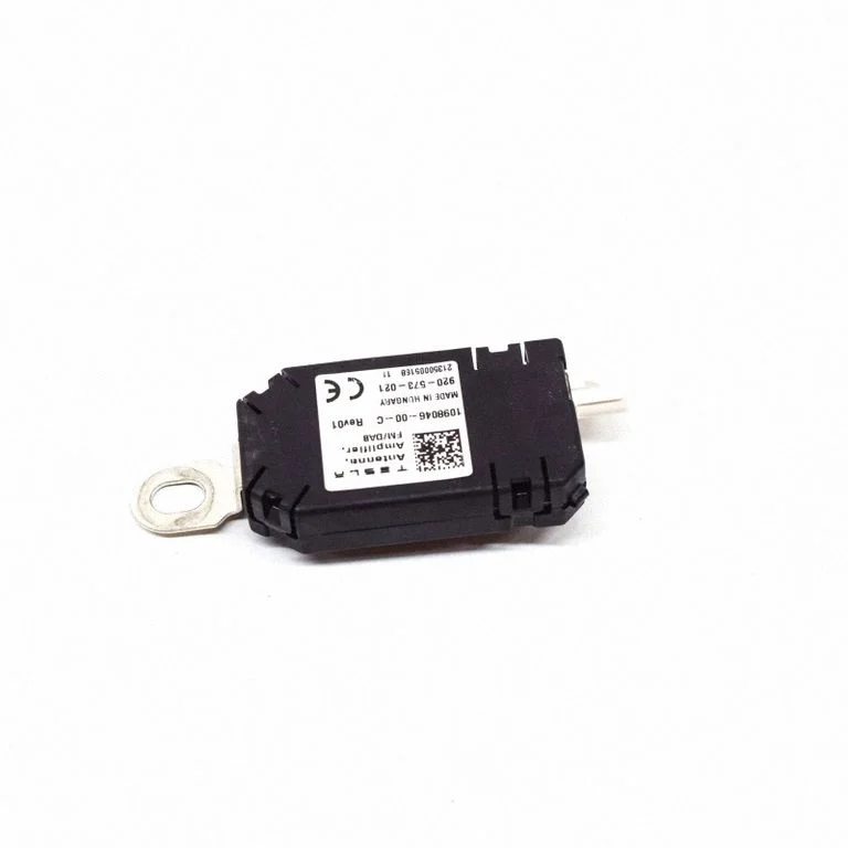Antenas pastiprinātājs 109804600C