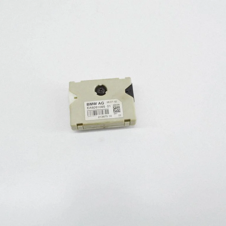 Aerial antenna amplifier – BMW 5 Series F10 F11 (2009-2016)