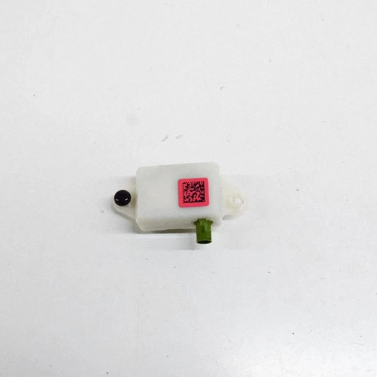 Antenas pastiprinātājs 109330600E