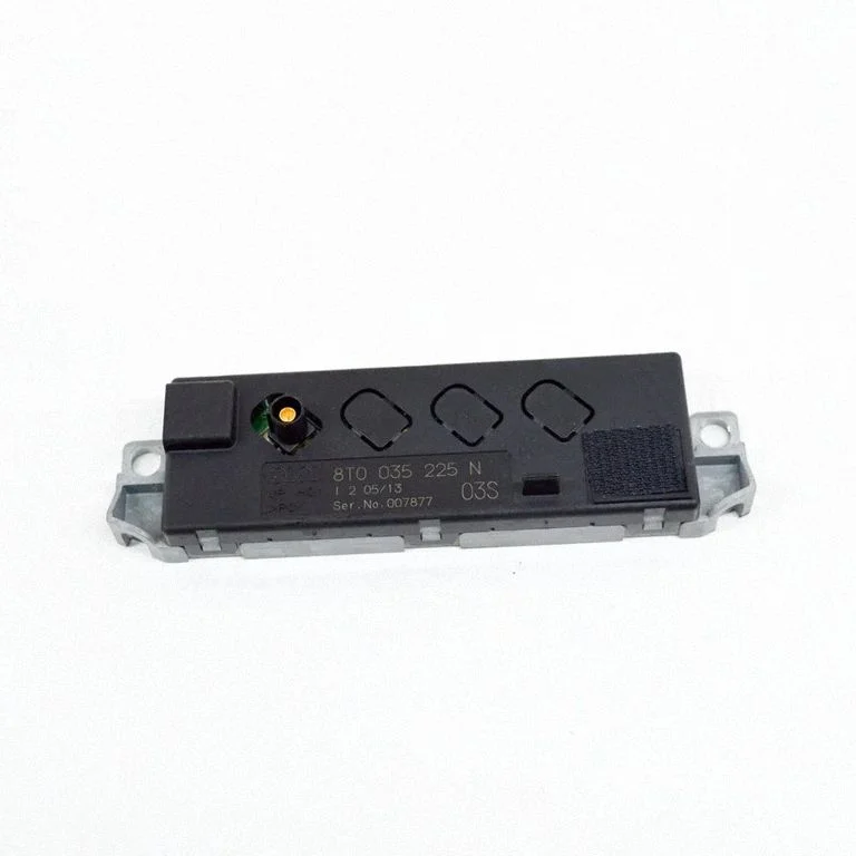 Antenas pastiprinātājs 8T0035225N
