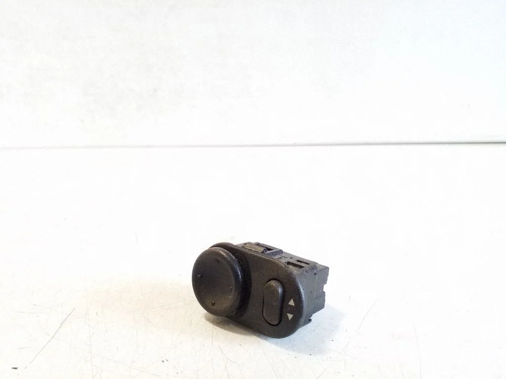Spoguļu slēdzis 09226861