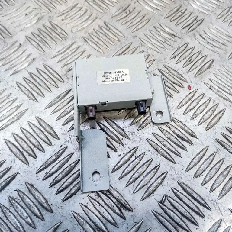Antenas pastiprinātājs – Nissan Qashqai (2016-2021)
