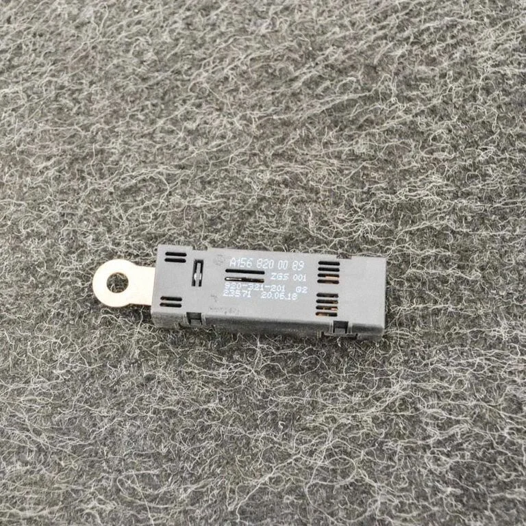 Antenas pastiprinātājs – Mercedes-Benz GLA klase W156 X156 (2013-2019)