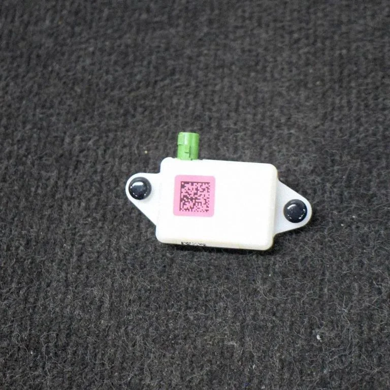 Antenas pastiprinātājs 109330600E