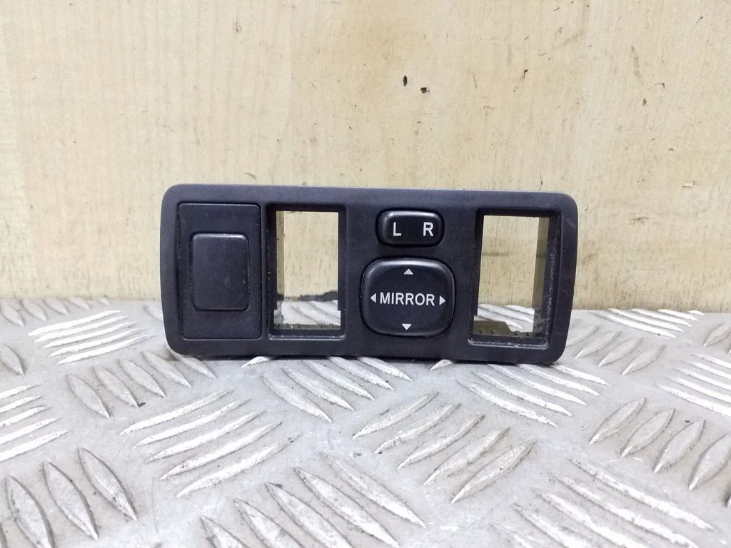 Wing mirror switch 183574