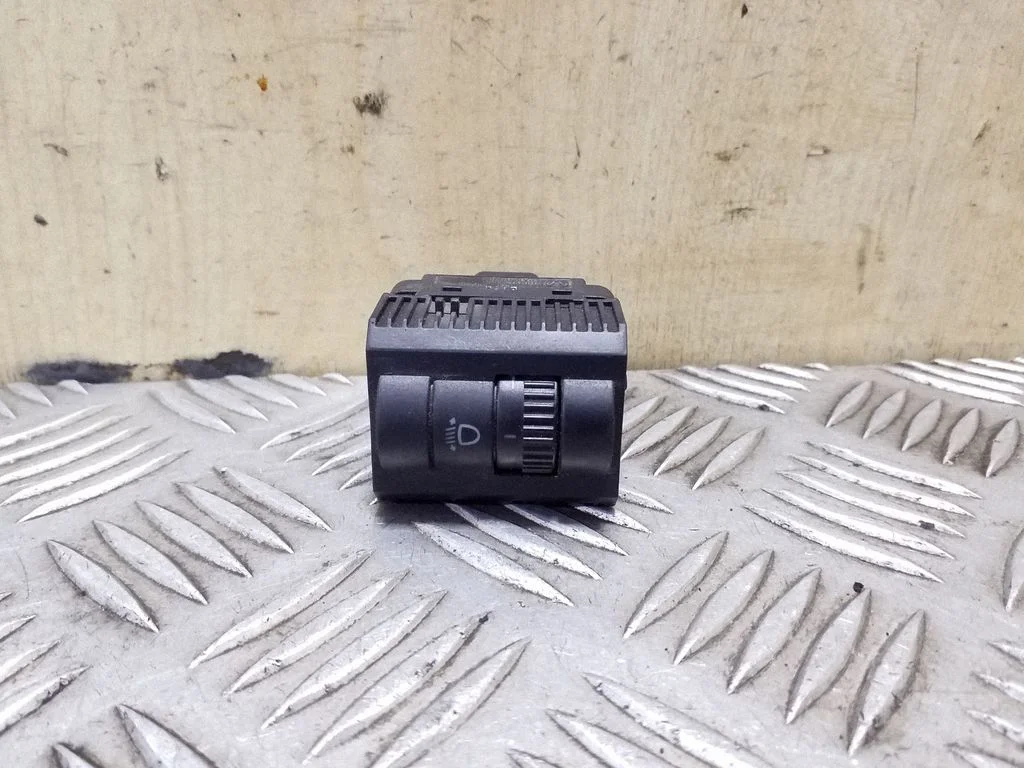 Headlight level height control switch 7H0941333