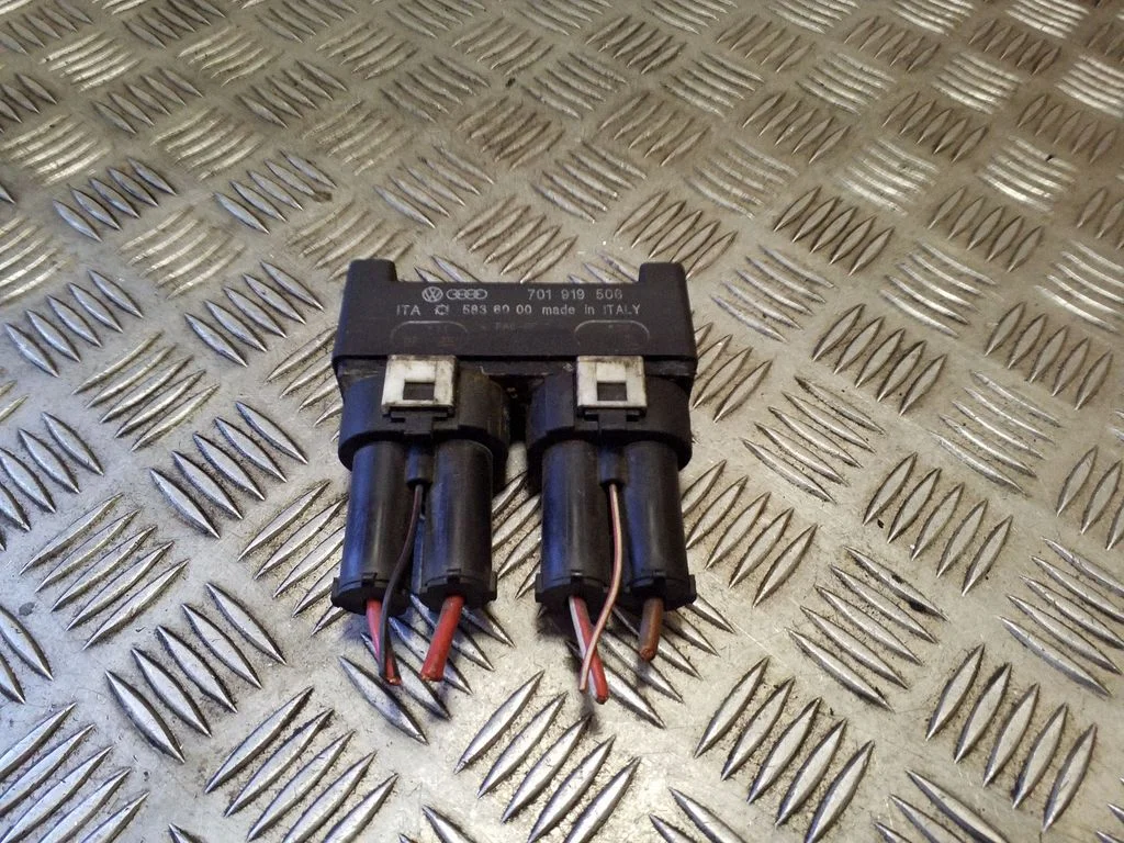 Dzesēšanas ventilatora relejs 701919506
