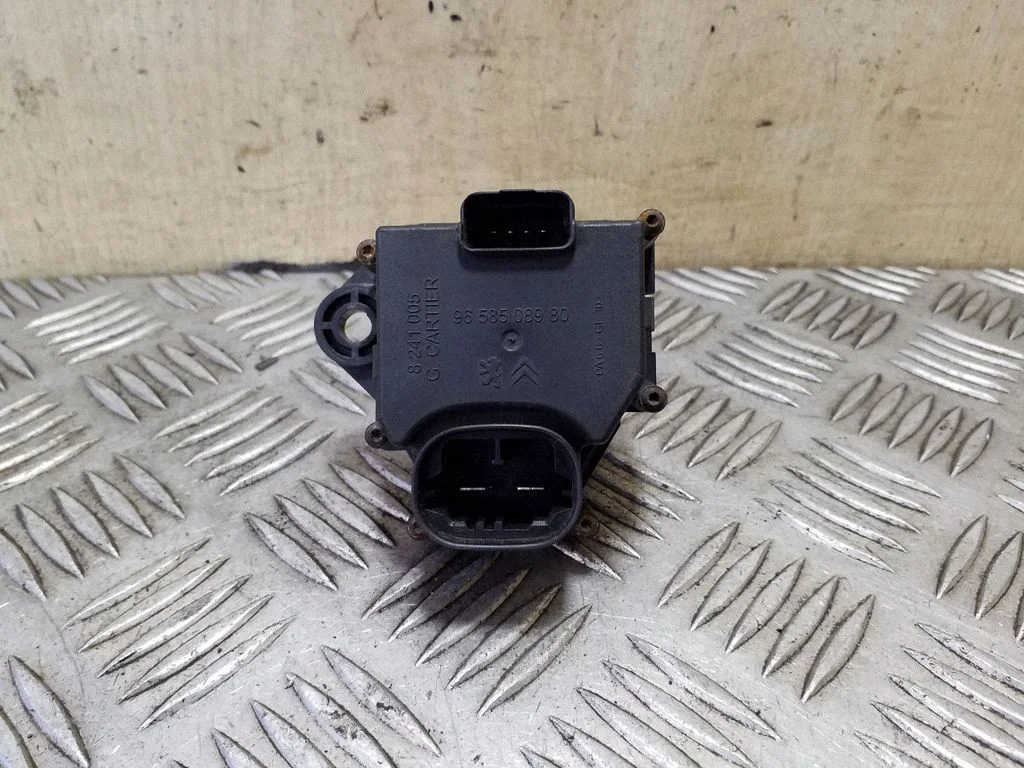 Dzesēšanas ventilatora relejs 9658508980