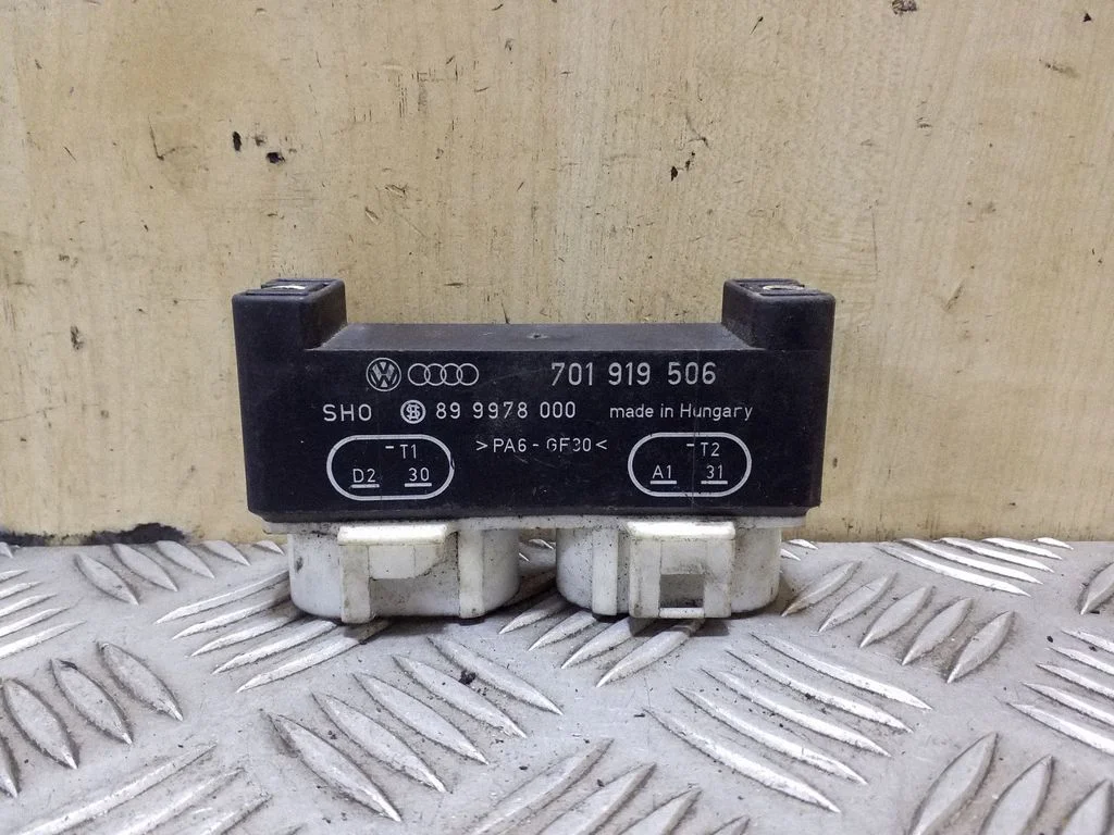Dzesēšanas ventilatora relejs 701919506