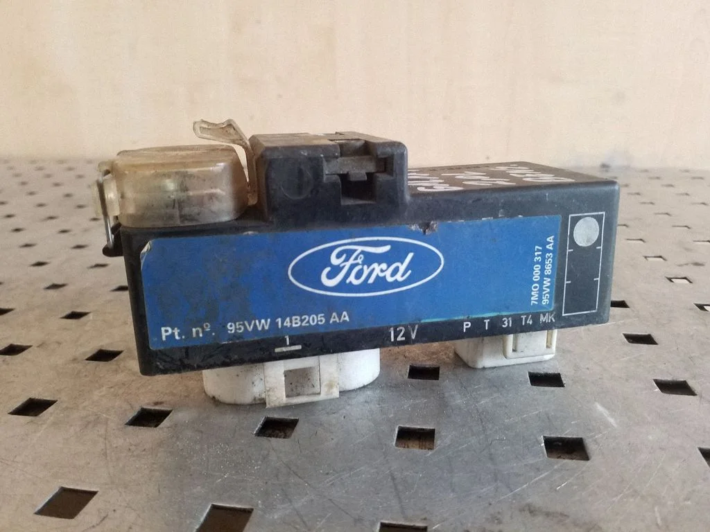 Jahutusventilaatori relee – Ford Galaxy (1995-2000)