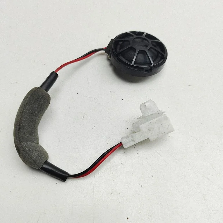 Front door speaker 105072400A