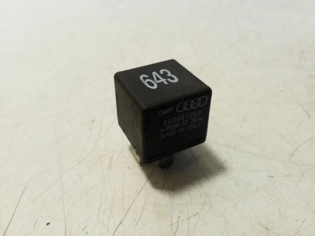 Cits relejs 8K0951253